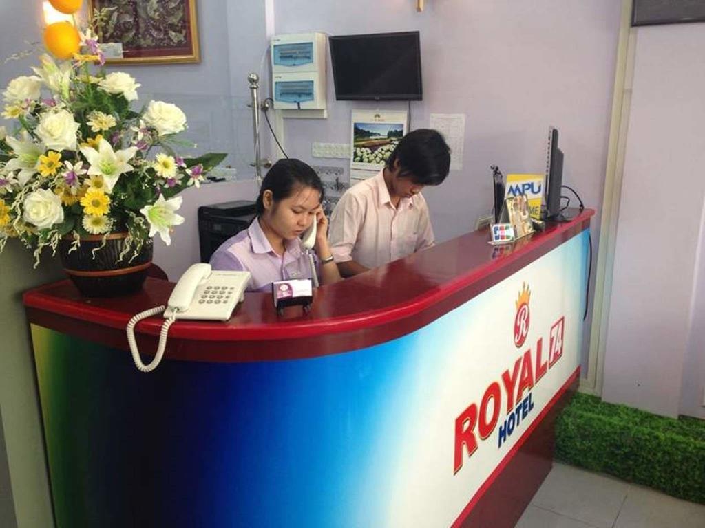 Hotel Royal 74 3*